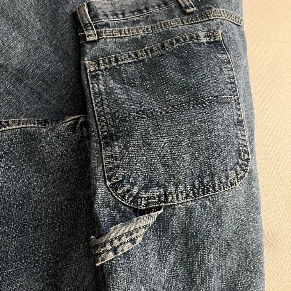 Wrangler Men's Relaxed Carpenter Jeans in Denim Blue 44x32